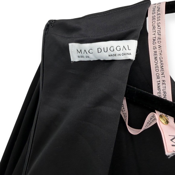 NEW Mac Duggal Black Long Sleeve Floral Brocade Ball Gown $598 - Size 20 - Picture 9 of 9